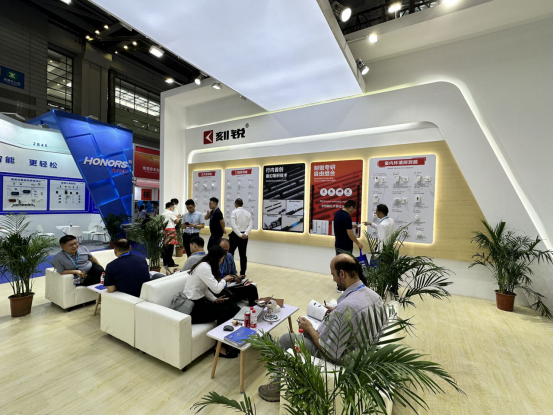 展會進行時-現(xiàn)場直擊-2023安博會第二天,刻銳繼續(xù)精彩 展會進行時-現(xiàn)場直擊-2023安博會第二天,刻銳繼續(xù)精彩